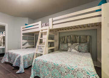 Bunk Beds end-to-end