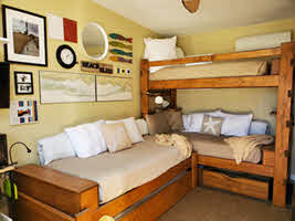 Vacation home bunk bed